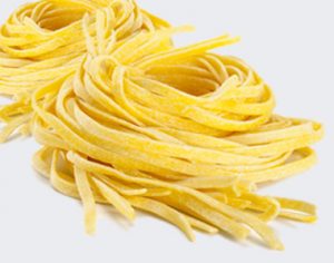 Produzione pasta all'uovo fresca artigianale